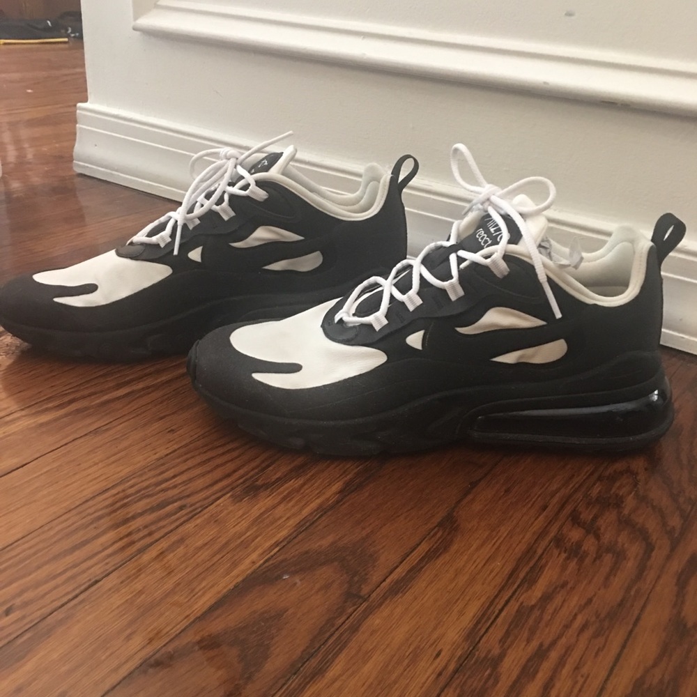 Nike ID Air Max 270 React CK4885-991 White/Black Size 10 Men’s.  Pre-Owned